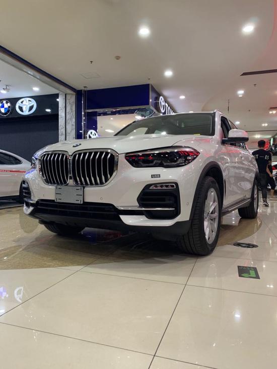 2019款宝马X5进口3.0T空间舒适九月让利