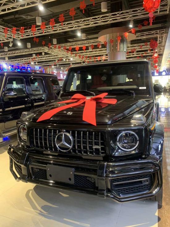 19款奔驰G63特卖 平行进口展位现车报价