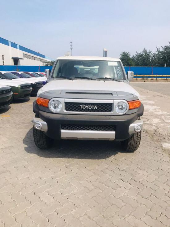 2019款丰田FJ酷路泽4.0 礼享利惠全民抢