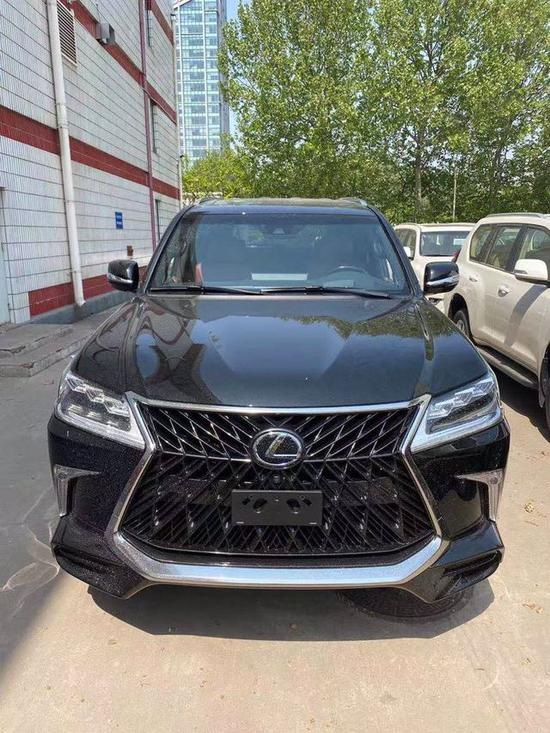 20款雷克萨斯LX570加版运动型天津港促销