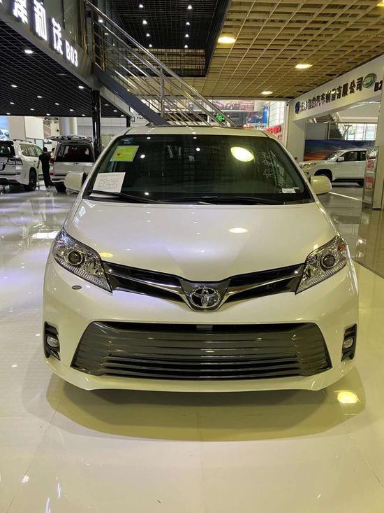 20款丰田塞纳现车最新图片配置价格行情