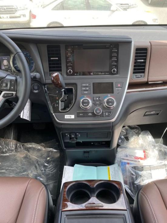 20款丰田塞纳LTD原装进口现车降价优惠