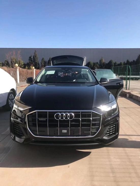 进口20款奥迪Q8天津港现车直销裸利酬宾