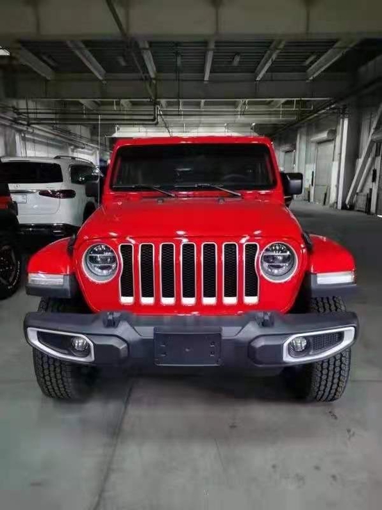 2020款吉普牧马人2.0T四门现车特价出售