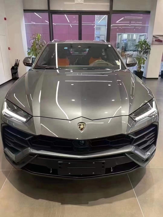 兰博基尼URUS灰橙国六可分期行情钜惠