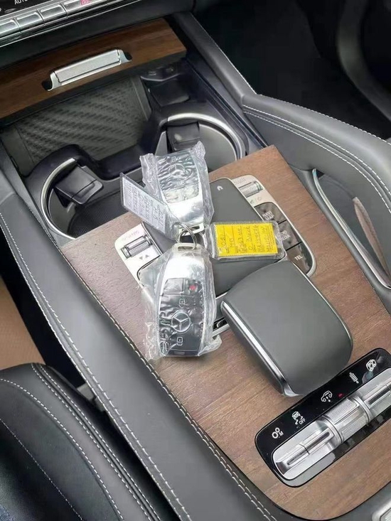 奔驰GLS63 国六现车特价246万超值促销