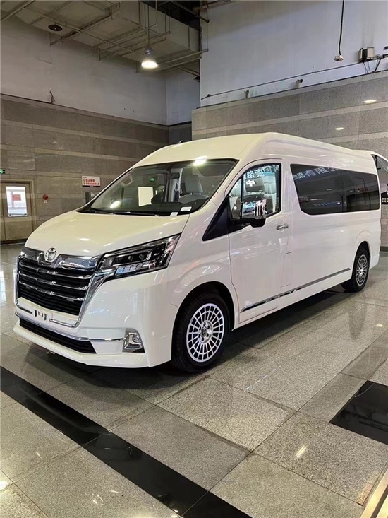 2021款丰田海狮商务MPV 优惠价30余万起