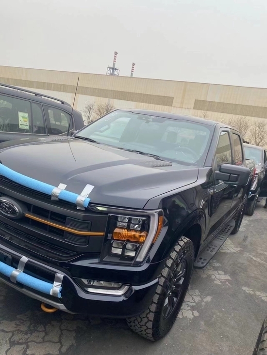 2022款福特F150皮卡现车内部价不到50万