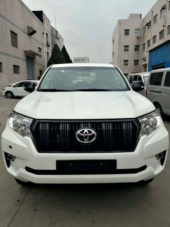 2022款丰田霸道2800柴油版 70万可分期