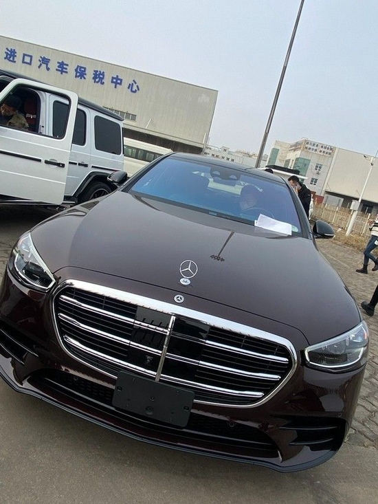 2021款奔驰S580天津港现车 多个颜色可选