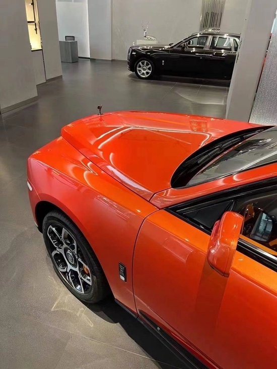 劳斯莱斯库里南报价 心想事橙现车促销