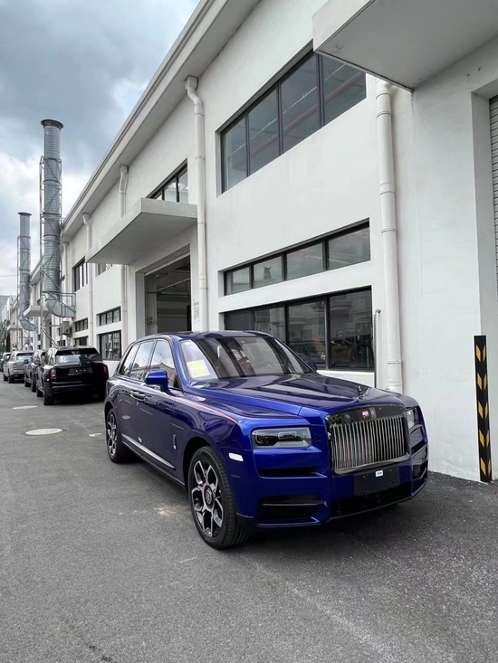 2022款劳斯莱斯库里南报价颜色随意搭配