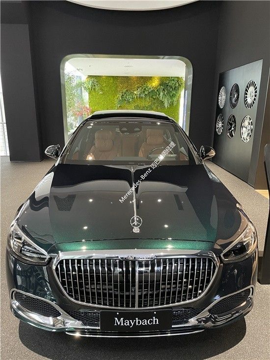 奔驰迈巴赫S480报价 祖母绿北京现车