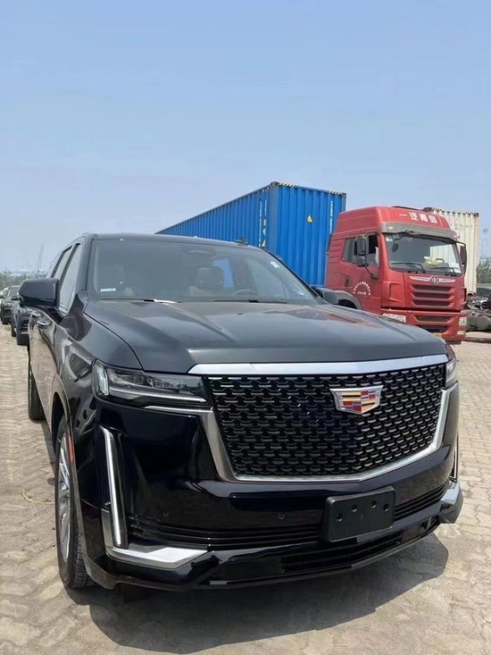 2022款凯雷德加长版国六现车价格优惠