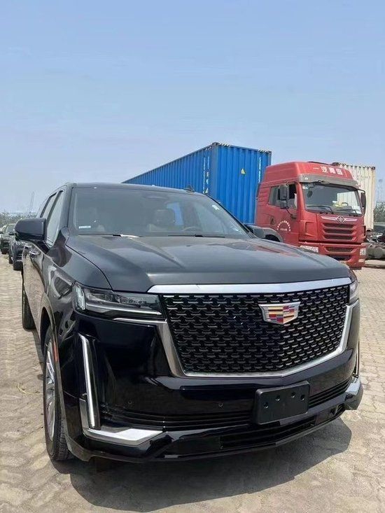 2022款凯迪拉克凯雷德6.2L现车优惠抢购