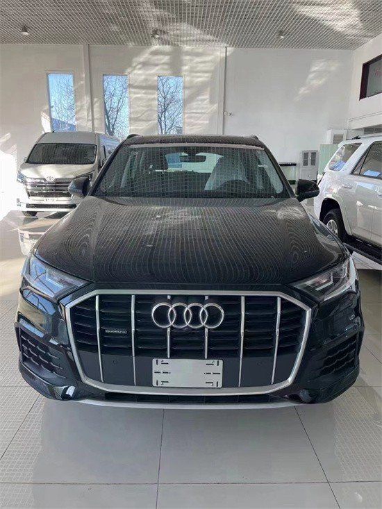 2022款奥迪Q7现车3.0降价仅需58.8可分期