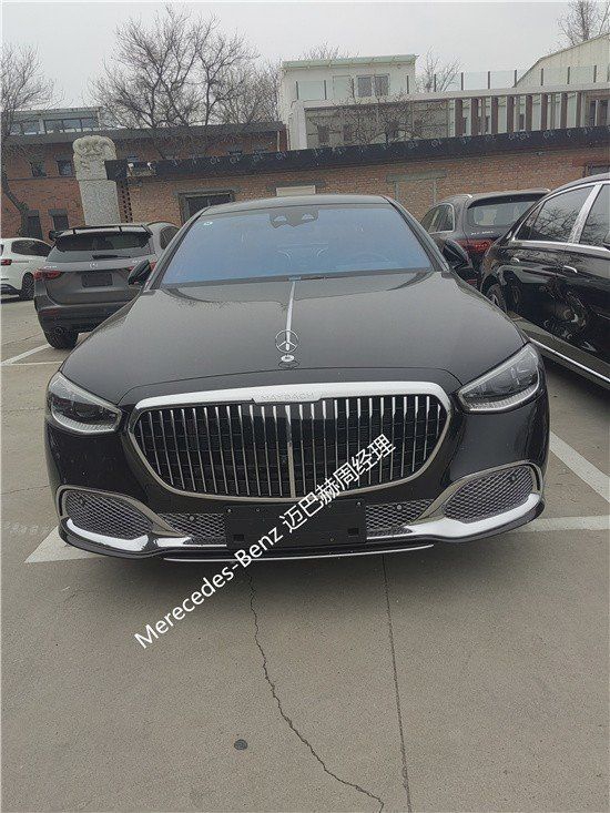 最新款迈巴赫S480黑米配置性能价格详解