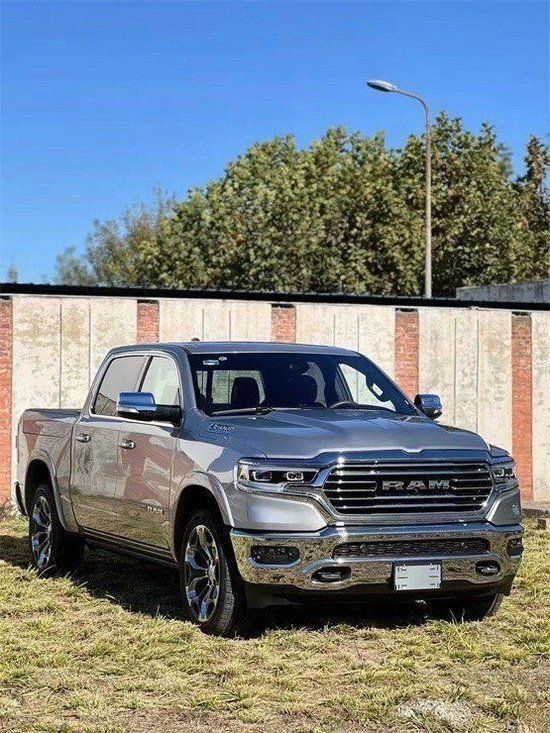 2023款道奇公羊长角号5.7现车优惠62万