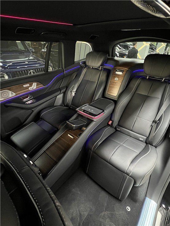 2023款迈巴赫GLS600尊贵感十足现车263万