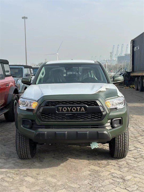 2022款丰田塔库玛3.5L小皮卡 30多万起