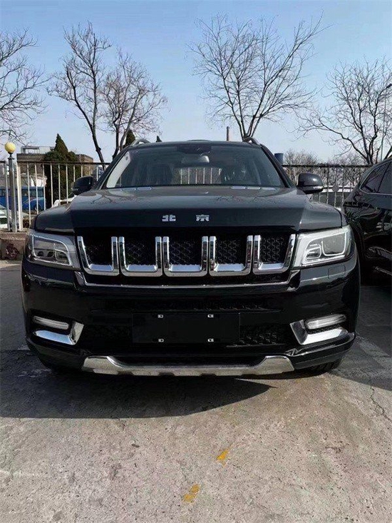 北京BJ90 90%以上配件同奔驰GLS一致