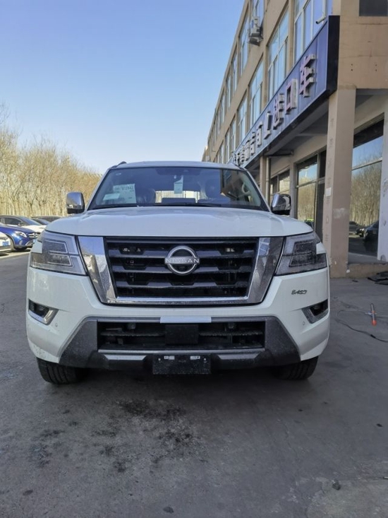 2023款尼桑途乐阿曼达5.6L现车73万起售