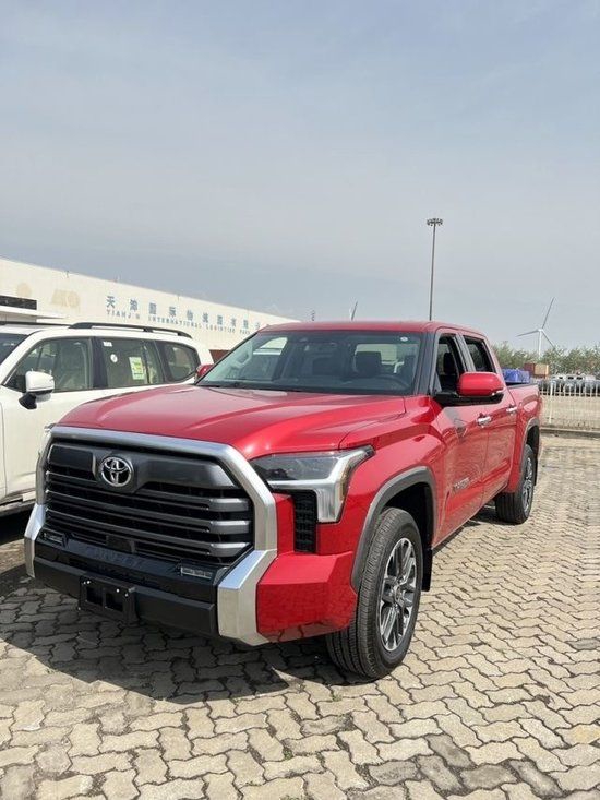 23款丰田坦途参数配置齐全现车最新报价