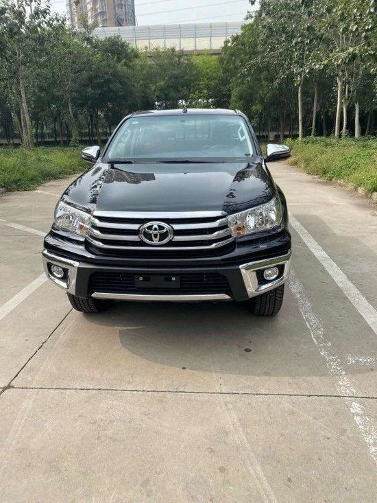 23款丰田海拉克斯2.8T柴油现车42万起售