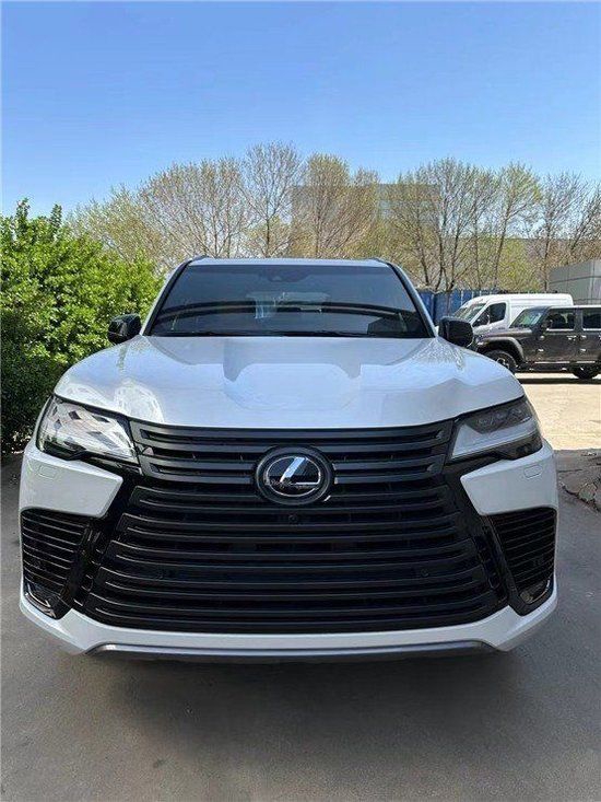 2023款雷克萨斯LX600现车起步价150余万