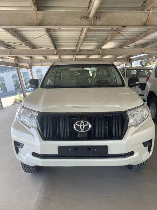 2022款丰田霸道2700丐版现车预售 国六b