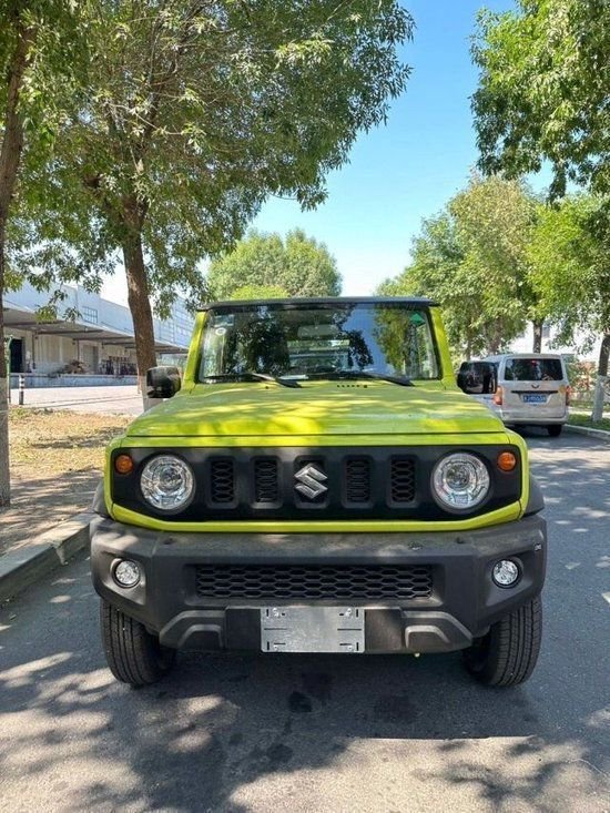 23款铃木吉姆尼1.5L七月冲量钜惠20余万