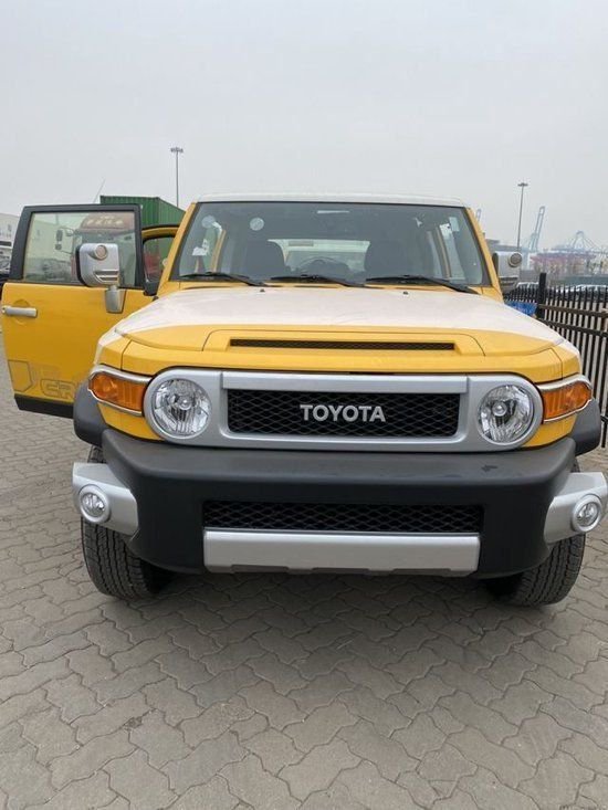 23款丰田FJ酷路泽国六现车价格美丽