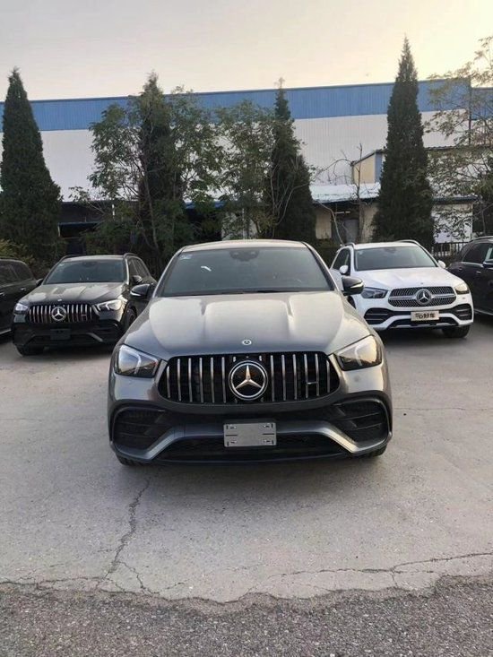 国六奔驰GLE63拥有579匹马现车降价促销