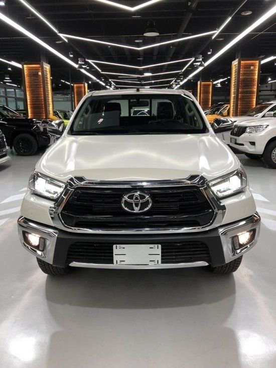 2022款丰田海拉克斯2.8T柴油SR5底价售