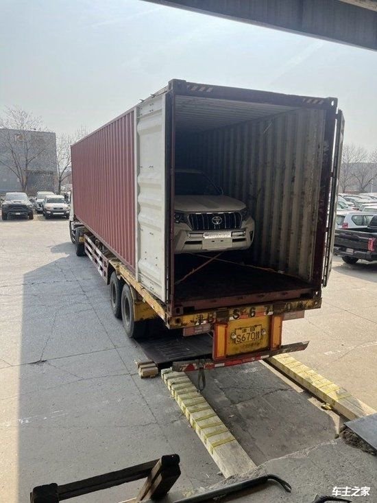 丰田霸道2800分期按揭首付百分之十提车