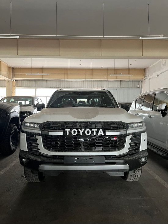 23款3.5T酷路泽GR运动 9月降价128万起