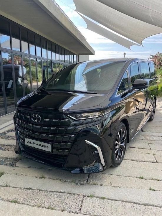 24款丰田埃尔法2.5L提车加价咨询