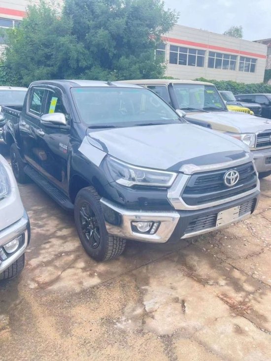 23款丰田海拉克斯2.8T柴油现车35万最低