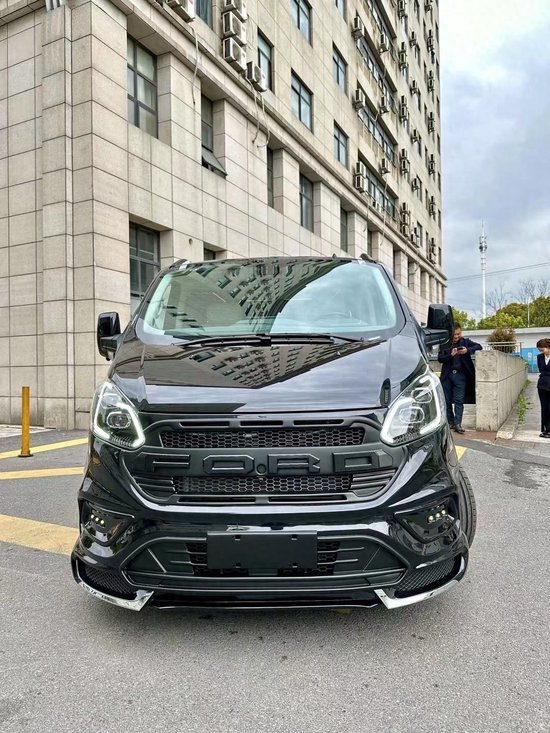 福特黑武士7座商务车，上海现车优惠