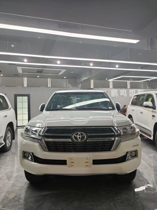 21款丰田酷路泽5700港口最新行情130万