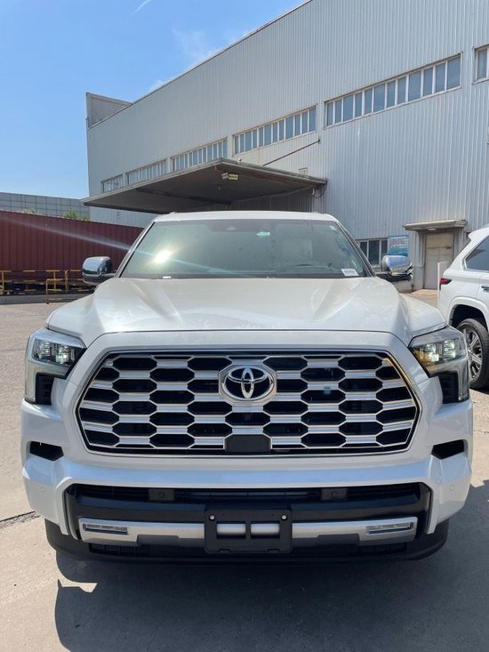 23款丰田红杉3.5T顶点版最新优惠价