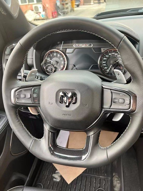 23款道奇霸王龙 天津港现车80余万特惠