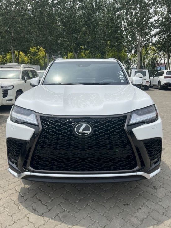 2023款雷克萨斯LX600 低谷价140万起
