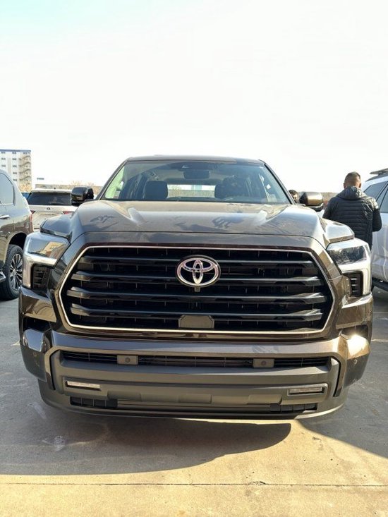 23款美规丰田红杉SR5手续齐 全国分期