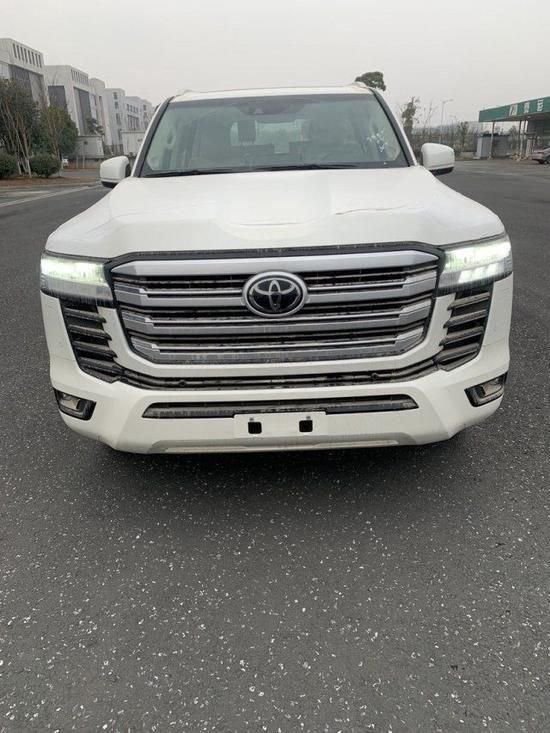 陆地巡洋舰23款丰田酷路泽3.5TT越野SUV