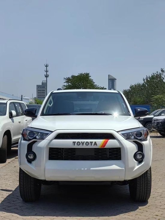 新款丰田超霸4.0L最新报价行情58万起