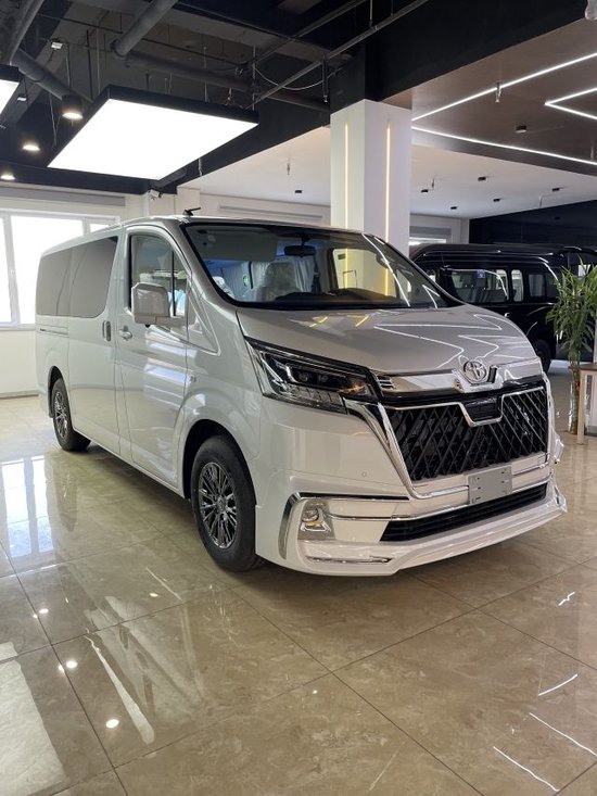 全新23款丰田海狮3.5L商务MPV内饰改装