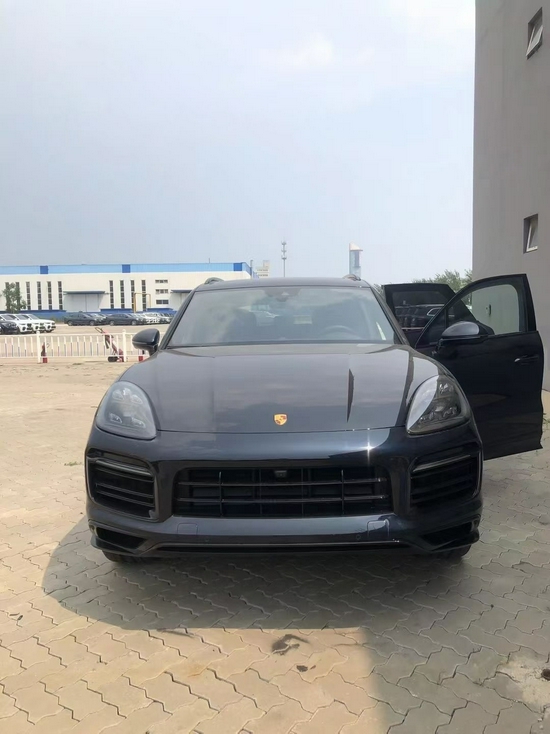 21款保时捷卡宴现车优惠立减国六可分期