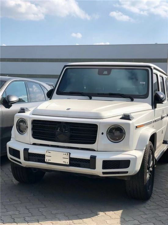 20款奔驰G550白红国六现车报价个性复古