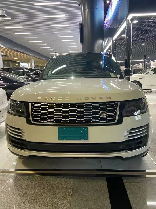 路虎3.0汽油创世加长白红国六价格直降